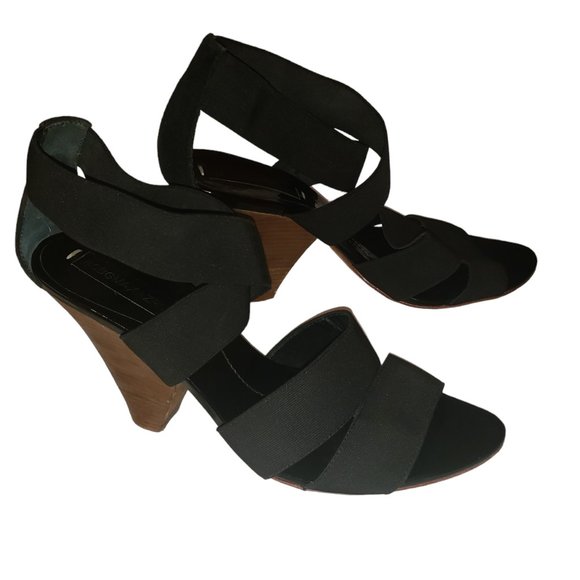 ST5 BCBG Maxazria Black Strappy heels Size 7B